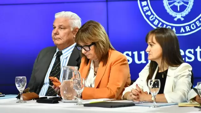 Patricia Bullrich continuó las negociaciones para sancionar el presupuesto