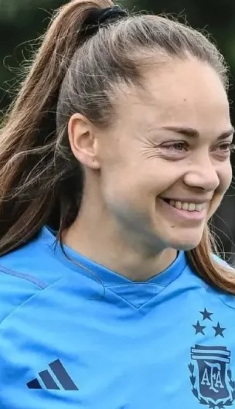 Estefanía Banini llega a Mendoza.