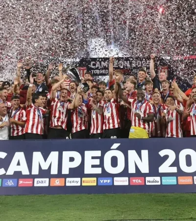 Estudiantes campeón del Trofeo del Clausura 2025