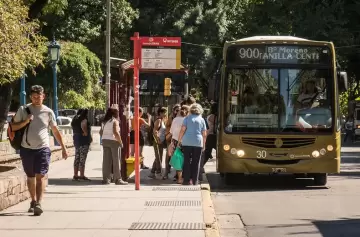 Transporte en Mendoza: el Gobierno inyectó más de $4.200 millones extra para evitar cortes en el servicio