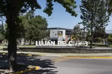 Multas a peatones en Luján de Cuyo por usar el celular