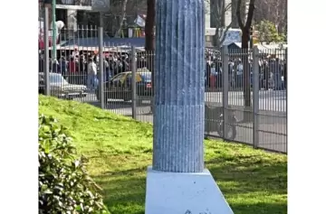 Dos piezas auténticas del Foro Romano sobreviven en Argentina