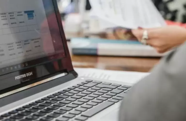 Carreras a distancia en Mendoza 2026: Comunicación y Diseño Multimedial.