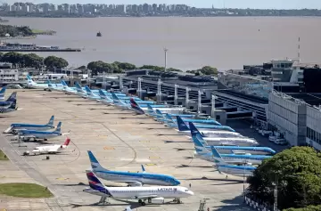 Récord histórico en la aviación argentina: casi 4,4 millones de pasajeros durante noviembre