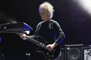 Tristeza mundial: falleció un músico clave de The Cure y lo despedimos con sus mejores canciones