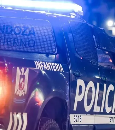 Violencia en el Este. La policía encontró 6 vainas 9mm en el lugar.