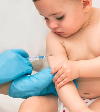 Refuerzo de la vacuna triple