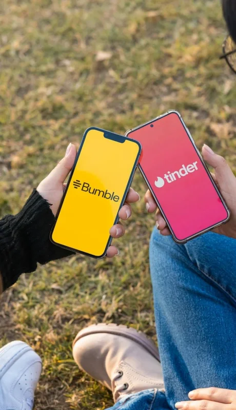 Cómo usar las apps de citas para conseguir trabajo: la tendencia que crece en Argentina.