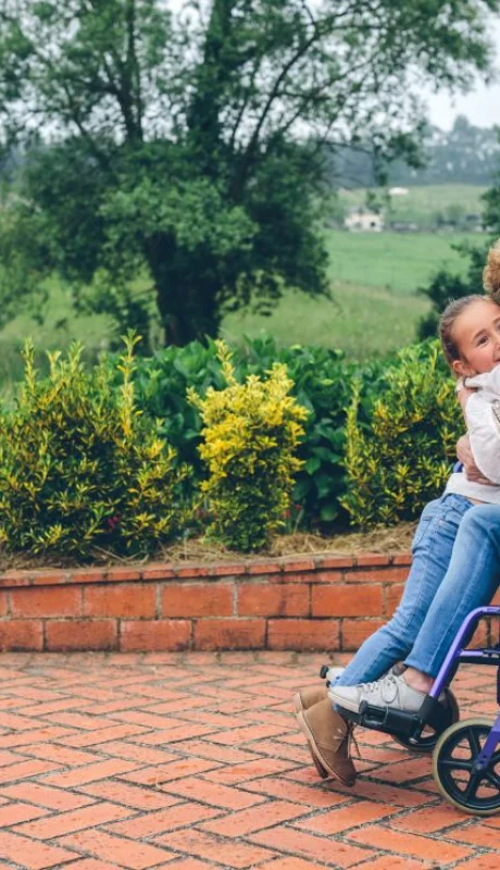 Según el INDEC, el 12,9% de la población argentina tiene algún tipo de discapacidad, lo que equivale a alrededor de 6 millones de personas.