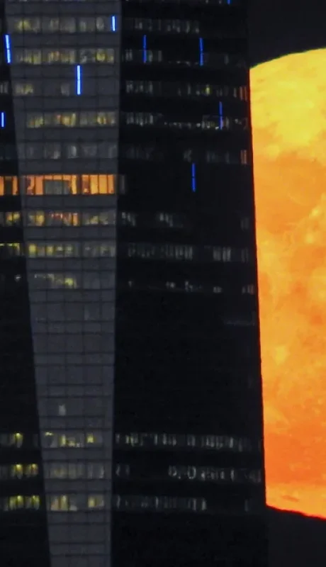 La luna del lobo será la primera superluna de 2026.