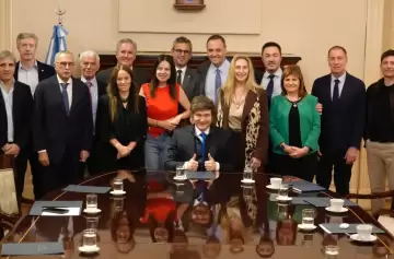 Aumento de sueldos para el gabinete: el Gobierno oficializó la suba y excluyó a Milei y Villarruel