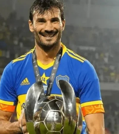 Javier García sigue en el Xeneize.