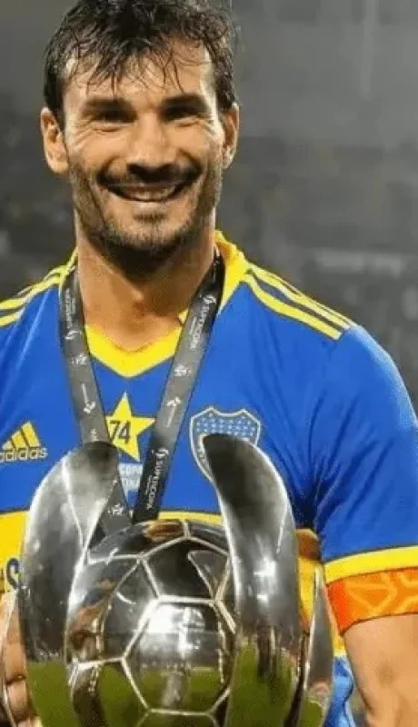 Javier García sigue en el Xeneize.