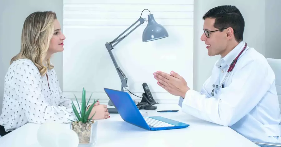 Cambiar de obra social o prepaga activa "periodos de carencia" que se convierten en complicaciones.