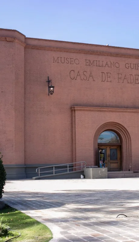 Museo Provincial de Bellas Artes Emiliano Guiñazú-Casa de Fader.