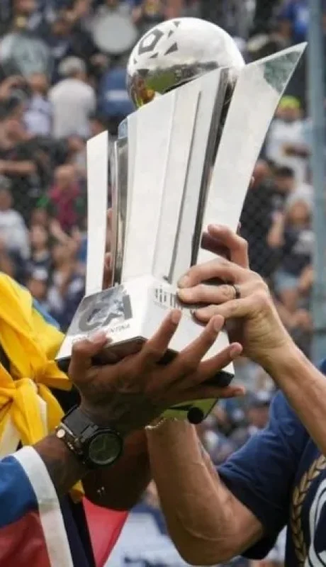 Sebastián Villa y su futuro.