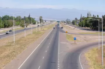 Chau baches y demoras: once empresas compiten para modernizar el ingreso principal a Mendoza