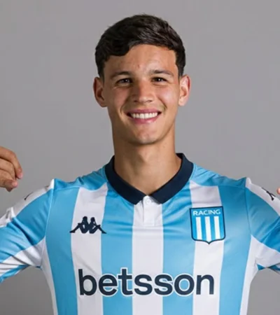 Valentín Carboni ilusionó a los hinchas de Racing.