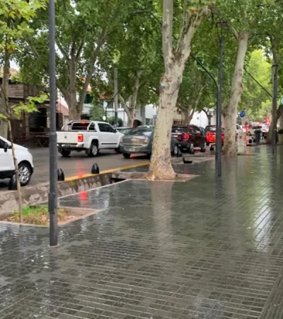El SMN mantiene alerta por tormentas en Mendoza.