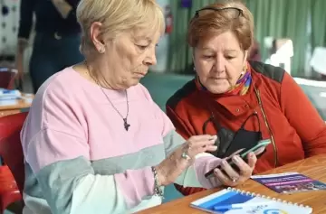 ANSES agiliza trámites con Tina, su nueva asistente virtual inteligente