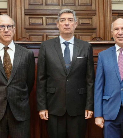 El más alto tribunal del país adolece por el largo período de ausencia de sus otros dos integrantes.