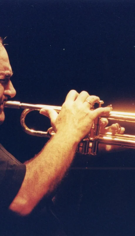 El legendario Roberto Fats Fernández