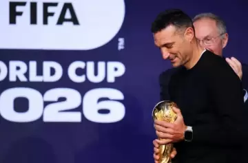 Lionel Scaloni reveló detalles de su charla con Messi y opinó sobre Almada y Carboni