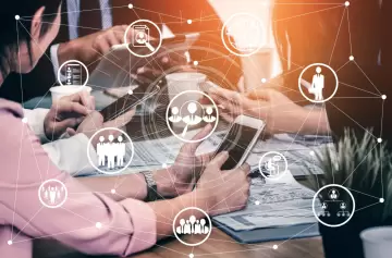 Algoritmos e ideología: el fin de las posturas moderadas en la era digital