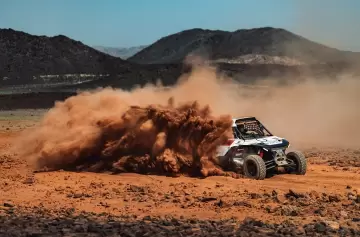 El milagro del mendocino Jacomy para no abandonar el Dakar tras un insólito incidente
