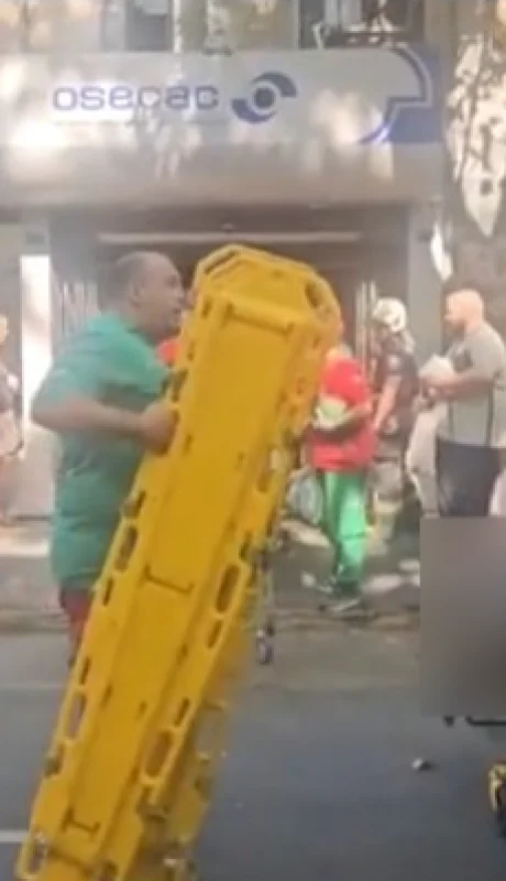 Derrumbe en un centro médico/ Fuente: Captura de Video