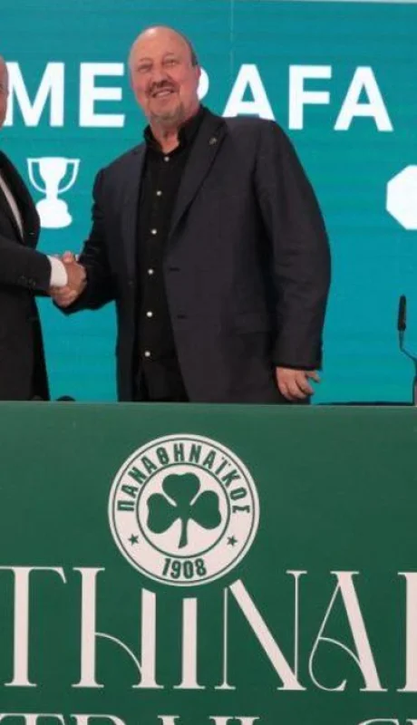 Rafa Benítez insistió por la llegada de Andino.