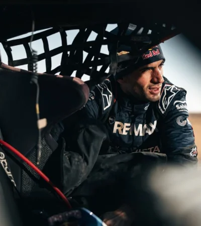 Kevin Benavides, uno de los argentinos que le siguen ganando al desierto.