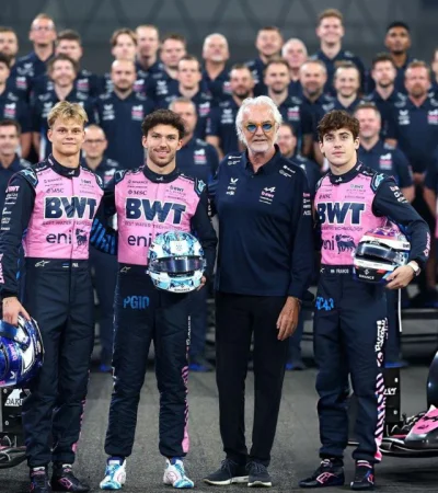 Briatore limpió a Doohan y definió el plantel de pilotos para el 2026.