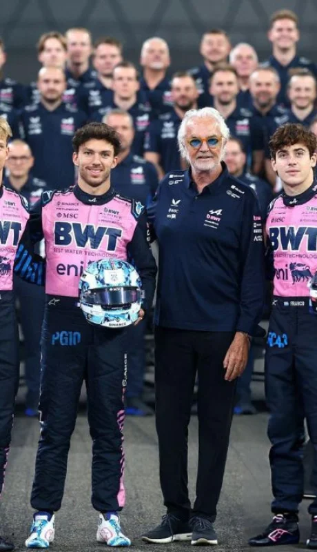 Briatore limpió a Doohan y definió el plantel de pilotos para el 2026.