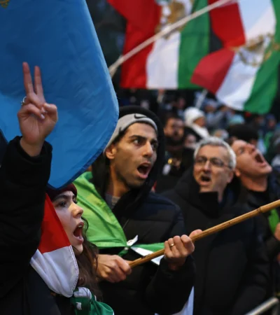 El régimen teocrático se encontraría al borde del colapso cívico-político.