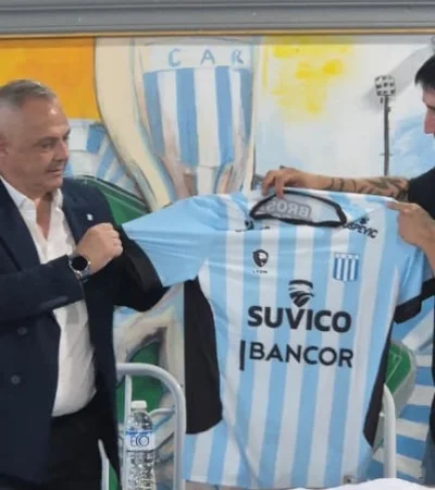 El titular de Racing de Córdoba con su refuerzo estrella