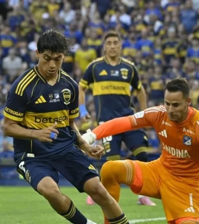 Zeballos, titular en el Xeneize, desperdició un penal.