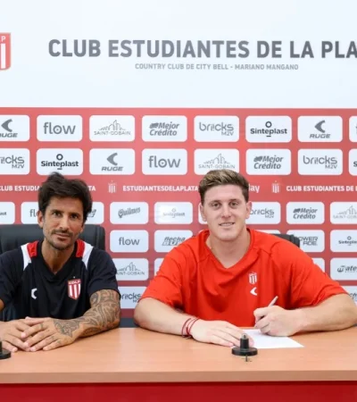 Marcos Angeleri junto al nuevo refuerzo Pincha