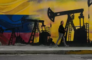 "Estamos recuperando lo que nos robaron": Trump concreta la primera venta de petróleo venezolano por US$ 500 millones.