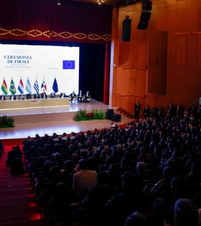 Los presidentes se reunieron en Paraguay.