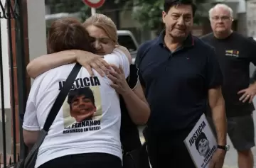 El conmovedor gesto de los padres de Fernando Báez Sosa en la Misa de Recoleta