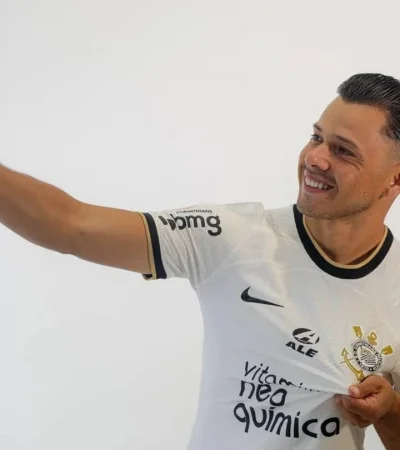 Ángel Romero suena en Boca. ¿Llegará?