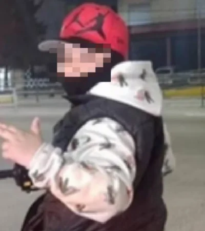 Un enfrentamiento entre policías y un grupo de sospechosos terminó con la muerte de un adolescente de 12 años en el partido de Tres de Febrero.