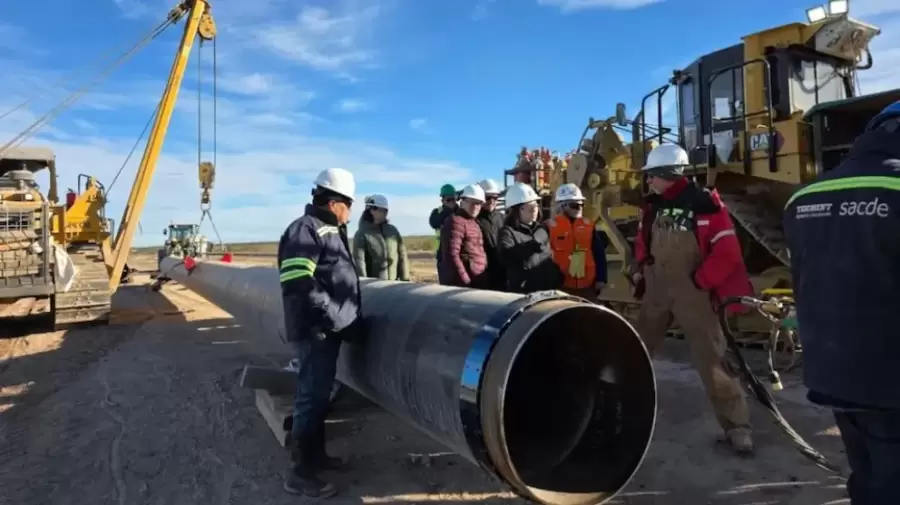 Oleoducto en construcción