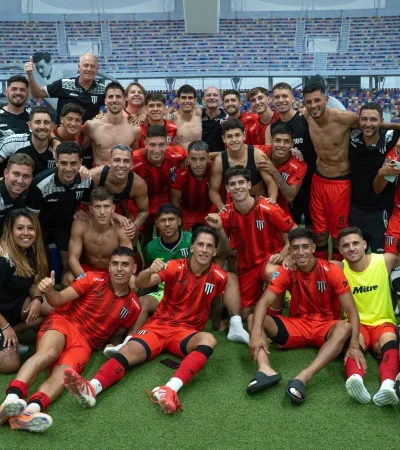 El festejo del plantel Mensana.