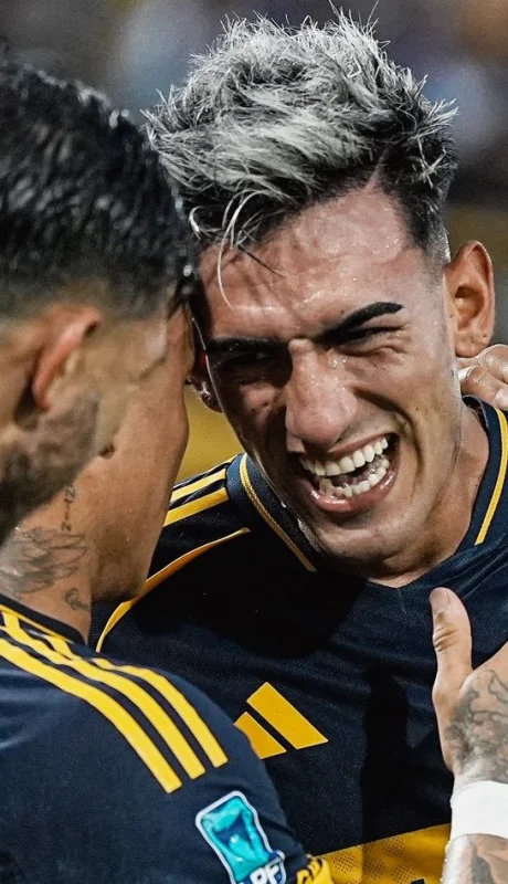 Los abrazos para Di Lollo