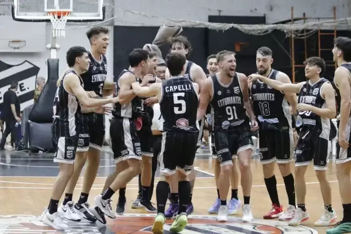 Estudiantes le ganó a Rivadavia sobre el final.
