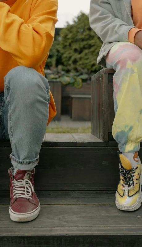 Más allá de prohibir el uso de redes sociales en menores de 15 años, como en Francia, es necesario un acompañamiento integral.