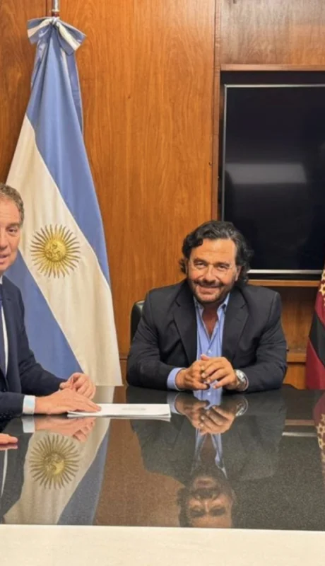 El ministro Santilli reunido con los gobernadores Sáenz, Jalil y Jaldo. (Foto: Prensa de la Nación)