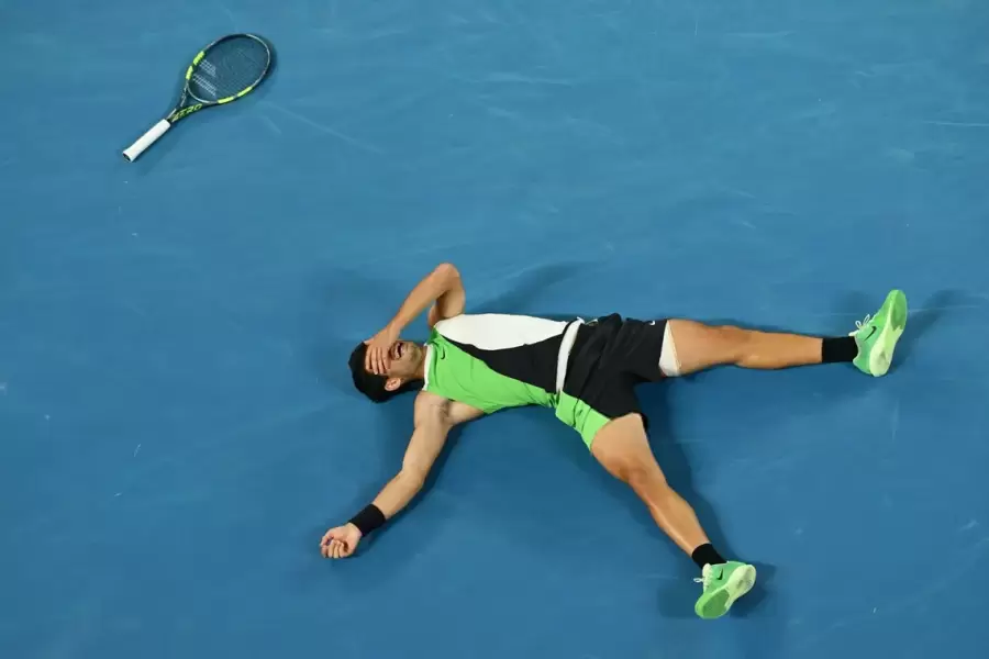 Carlos Alcaraz, el tenista más joven en conquistar los cuatro títulos de Grand Slam.